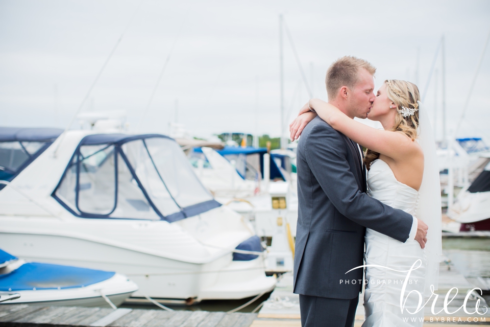 chelsea-pete-baltimore-yacht-club-wedding_0218