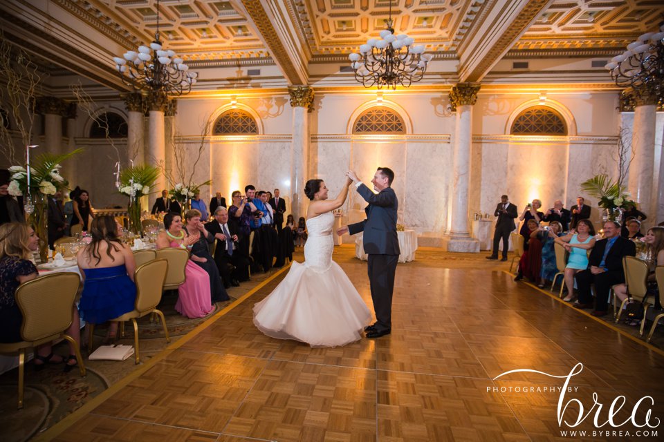 grand-historic-venue-baltimore-wedding_0153