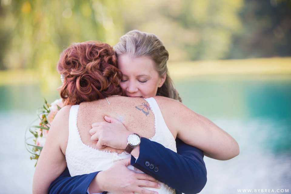 sandy-heather-pond-view-farm-wedding_4407