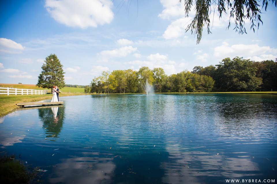 sandy-heather-pond-view-farm-wedding_4414