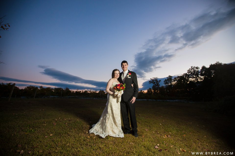 alexa-dan-lost-creek-winery-wedding_5350