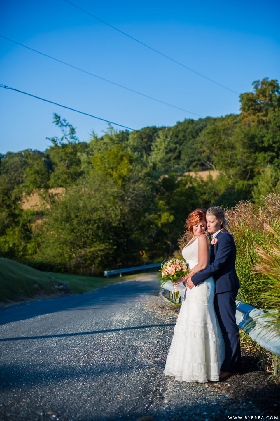 sandy-heather-pond-view-farm-wedding_4456