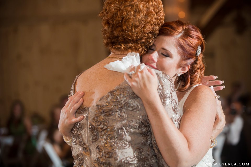 sandy-heather-pond-view-farm-wedding_4482