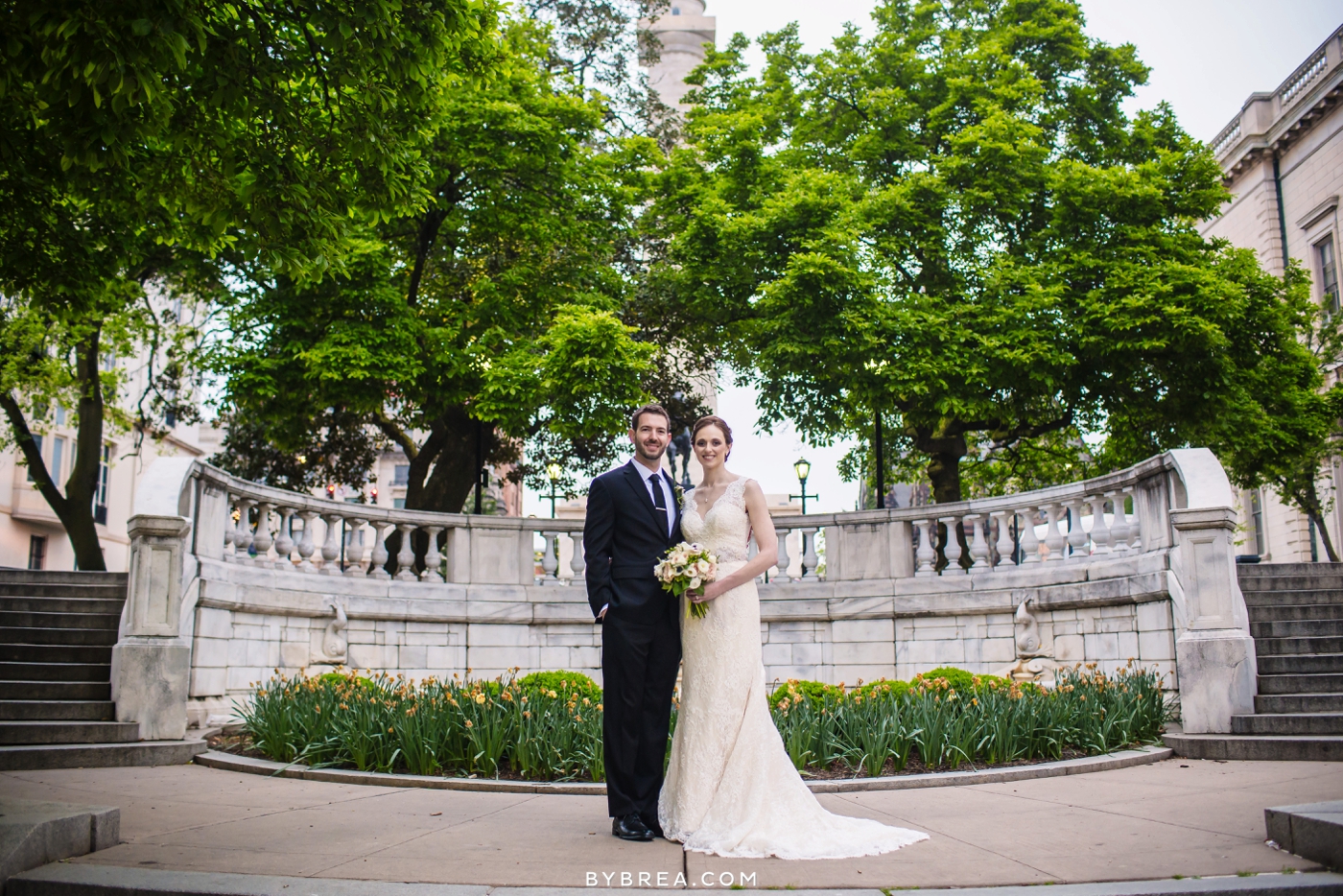 amanda-eric-peabody-library-baltimore-wedding_0100