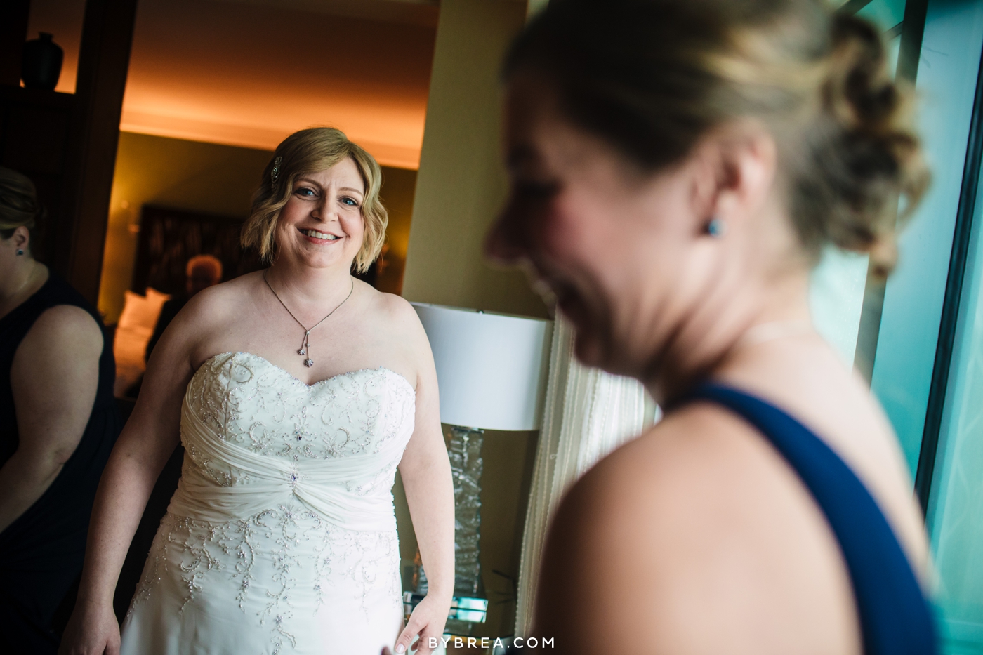 julie-mark-johns-hopkins-club-wedding_0293