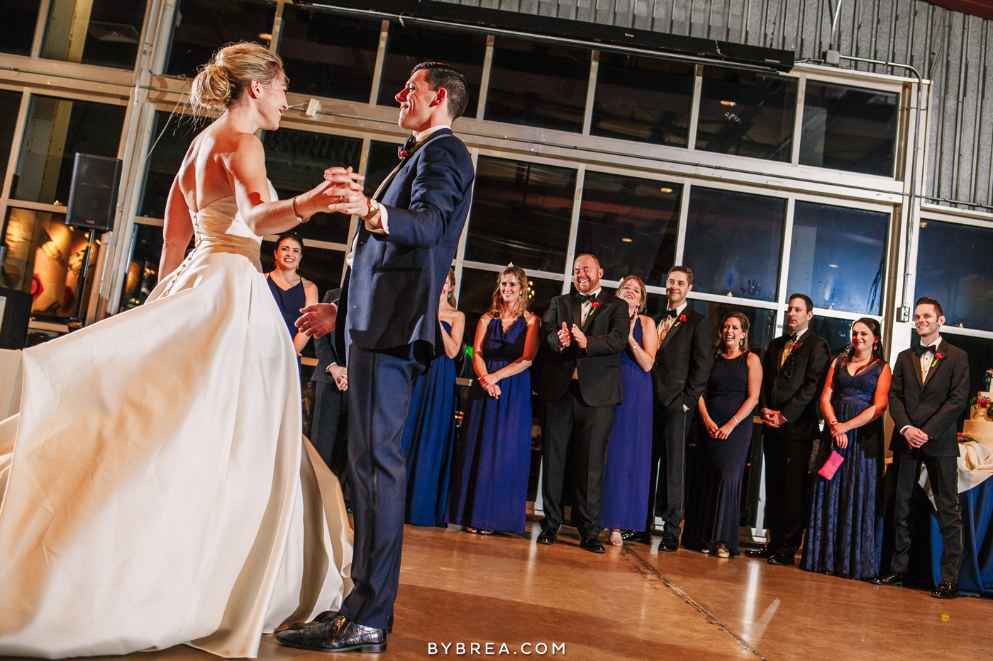 jen-paul-baltimore-museum-of-industry-wedding-photos_0104