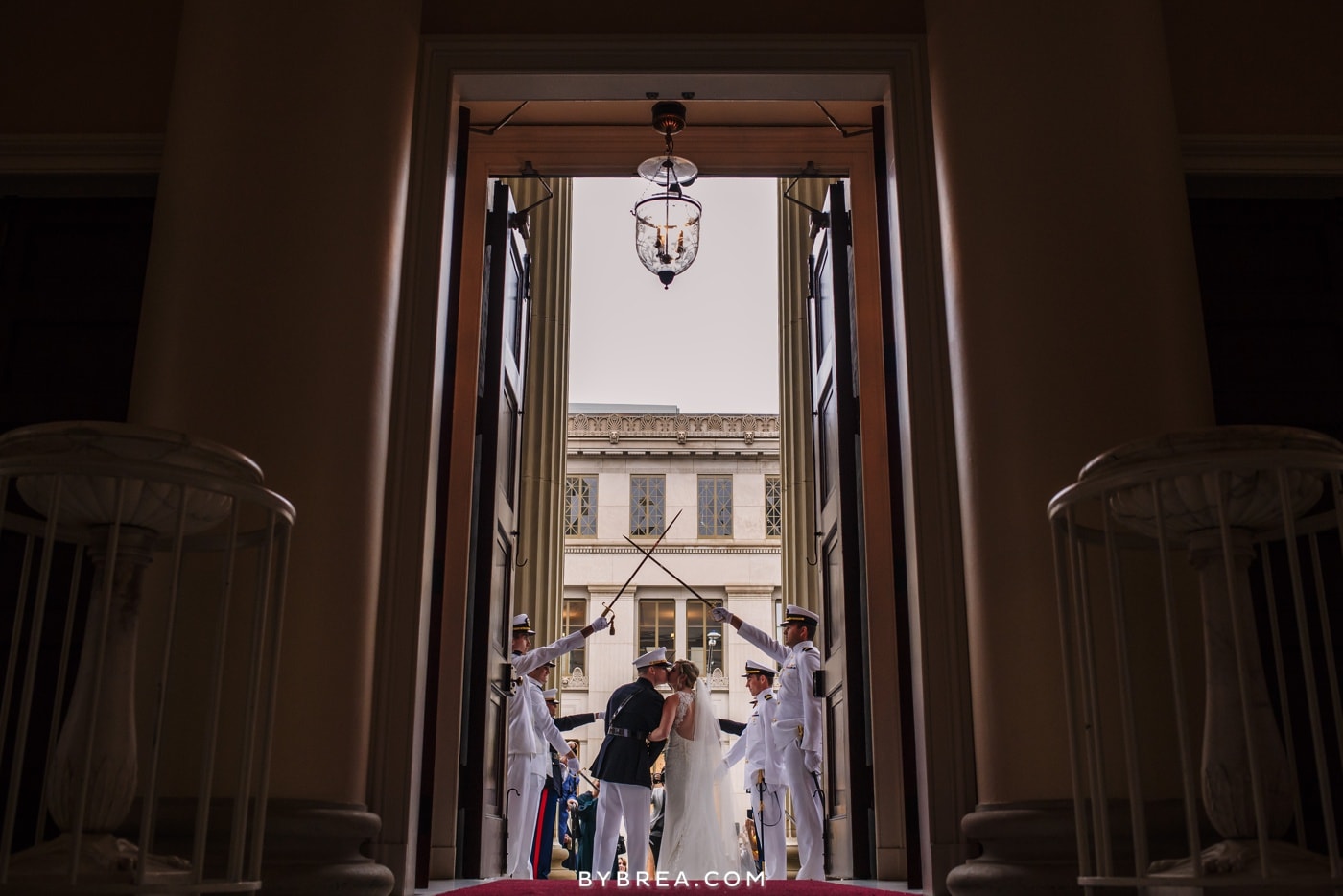 kate-aran-1840s-ballroom-baltimore-wedding-photos_0510