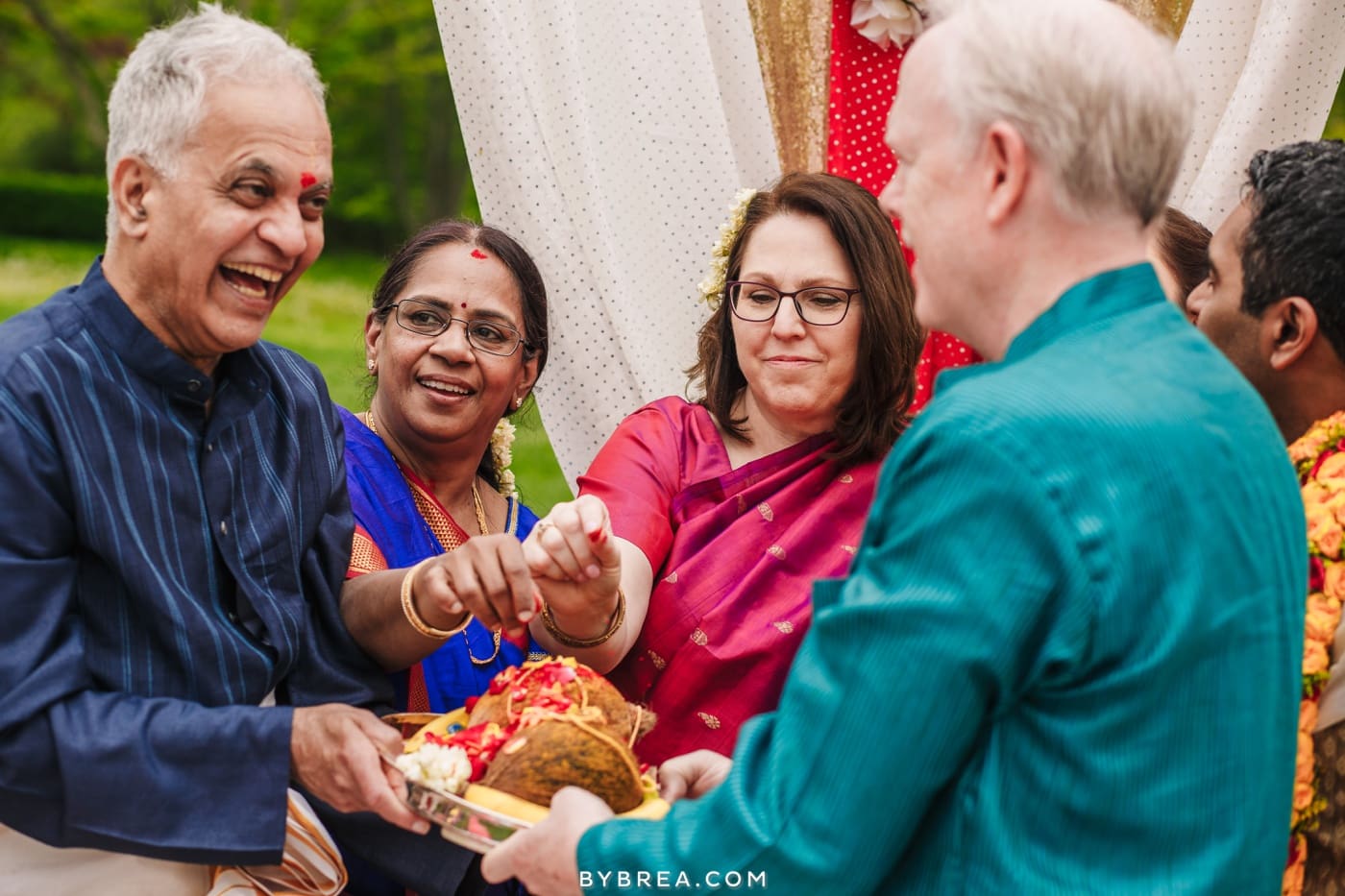 tracy-bharath-indian-wedding-cylburn-arboretum_0339