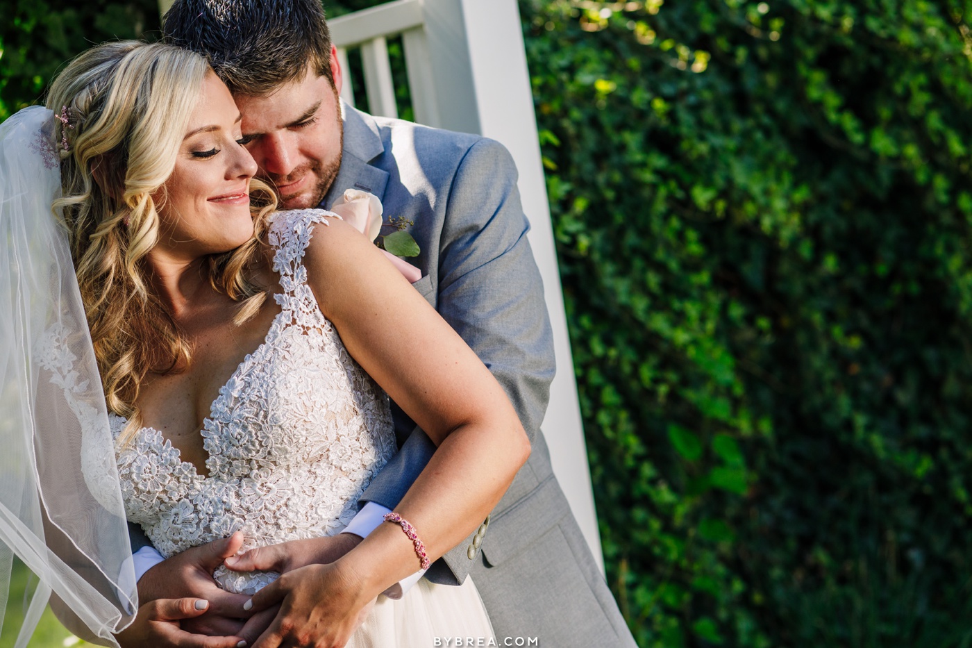 Bride and groom wedding portrait Vandiver Inn