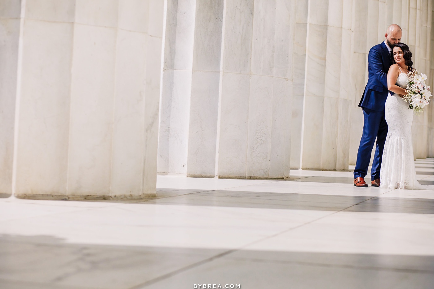 lincoln memorial wedding photo