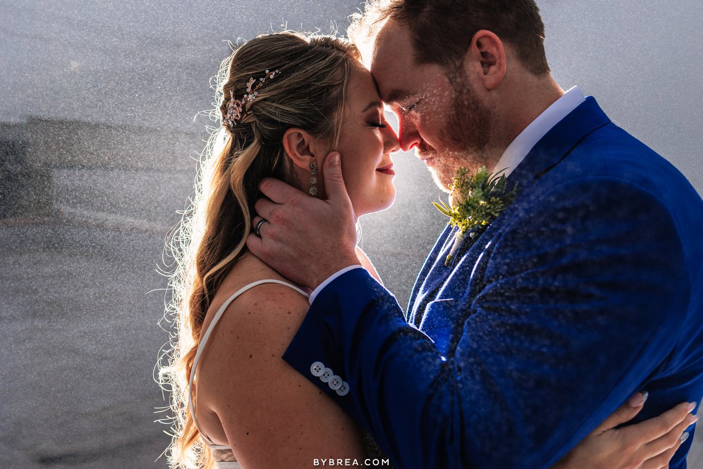 Wedding photos at The Winslow in Baltimore on the rooftop in the rain